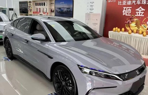 顺配网 10.11上市！比亚迪汉加推版续航245km+综合油耗2.52L／100km！